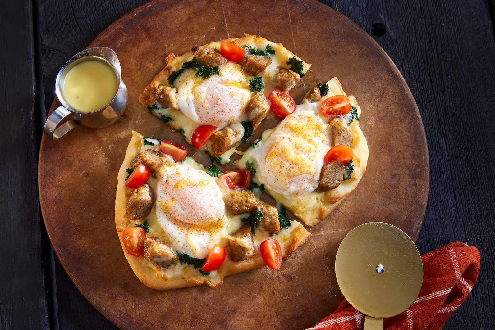 Egg Benedict pizza